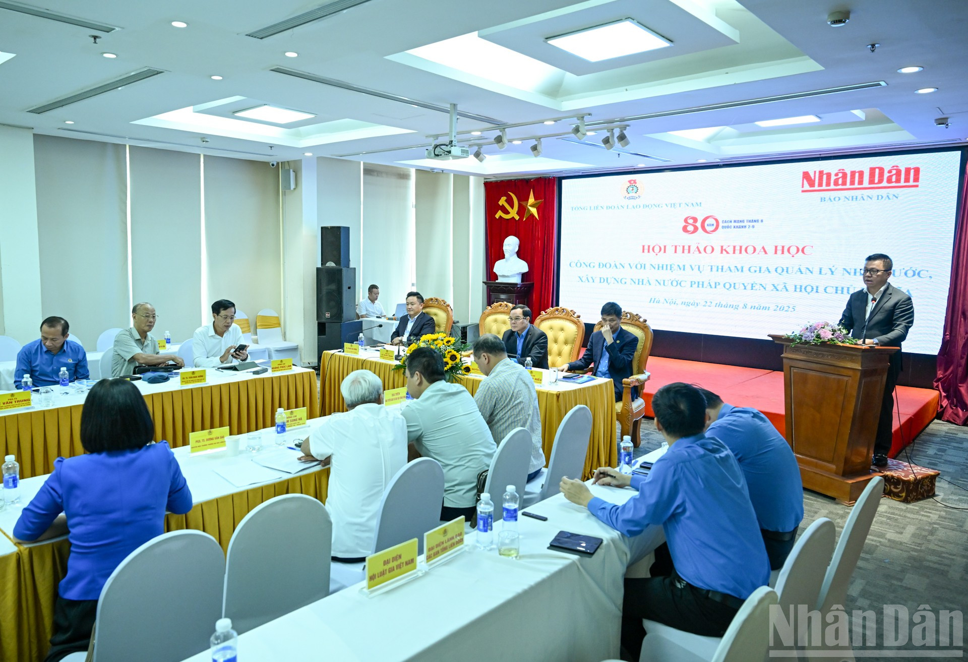 ndo_br_13-6556.jpg
