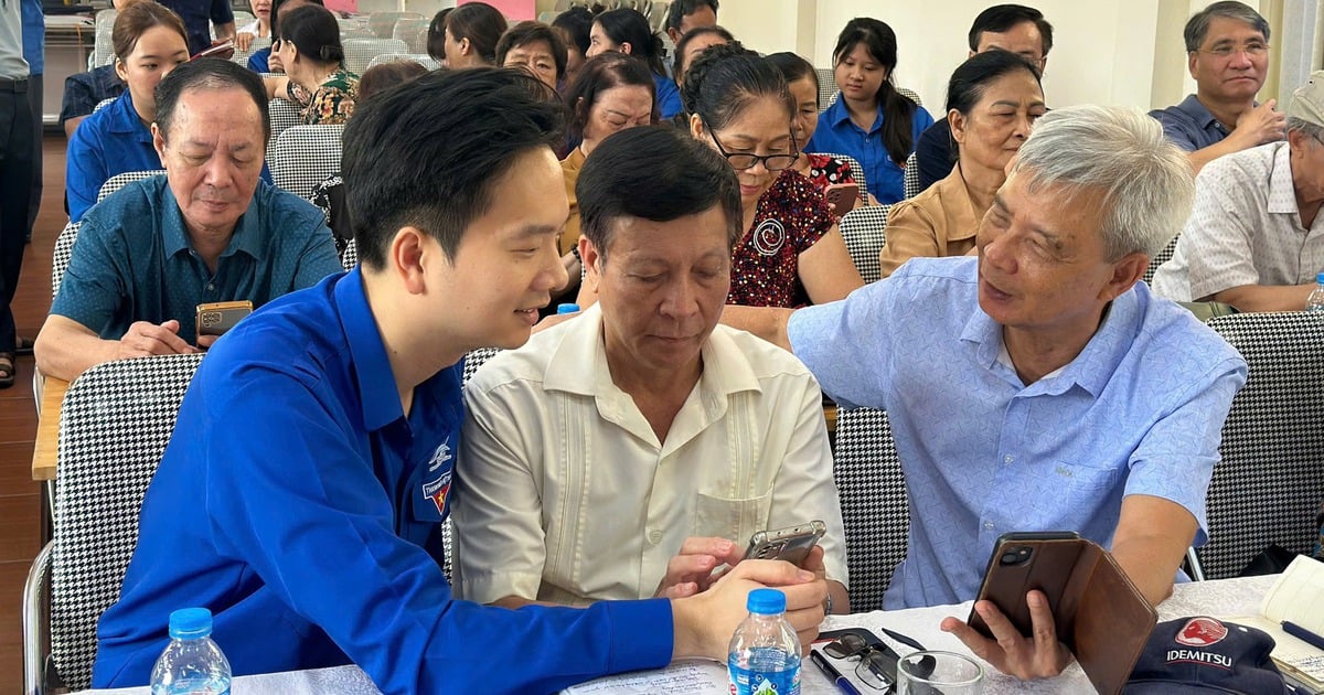 'អ្នកកាន់ភ្លើងបច្ចេកវិជ្ជា' នៃចលនា 'អក្ខរកម្មឌីជីថលសម្រាប់ទាំងអស់គ្នា'