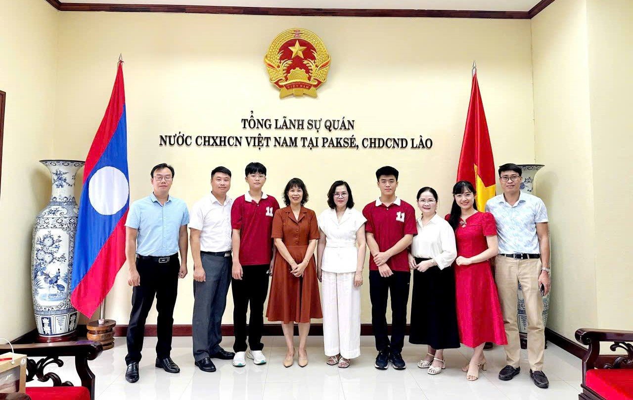 Cao Bằng tham dự Hội thảo “Thúc đẩy giáo dục STEM – chủ đề Robotics” tại tỉnh Champasak, CHDCND Lào