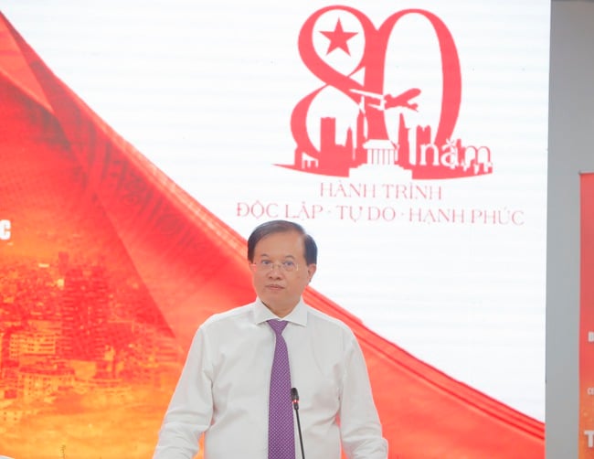 Triển lãm thành tựu Đất nước: Sống lại những khoảnh khắc lịch sử, hiểu sâu hơn về giá trị của độc lập tự do, khát vọng và ý chí của Việt Nam - Ảnh 7.