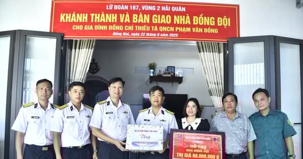 Vùng 2 Hải quân bàn giao “Nhà đồng đội” nhân dịp Quốc khánh 2-9