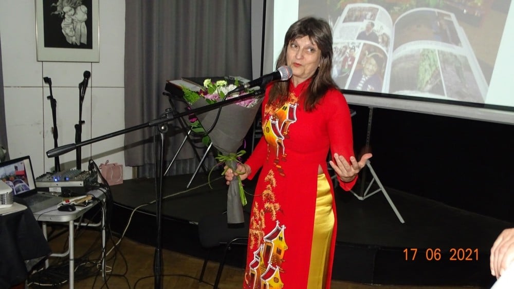 Kadrinka Kadrinova - Nhà báo Bulgaria và hai thập kỷ viết về 