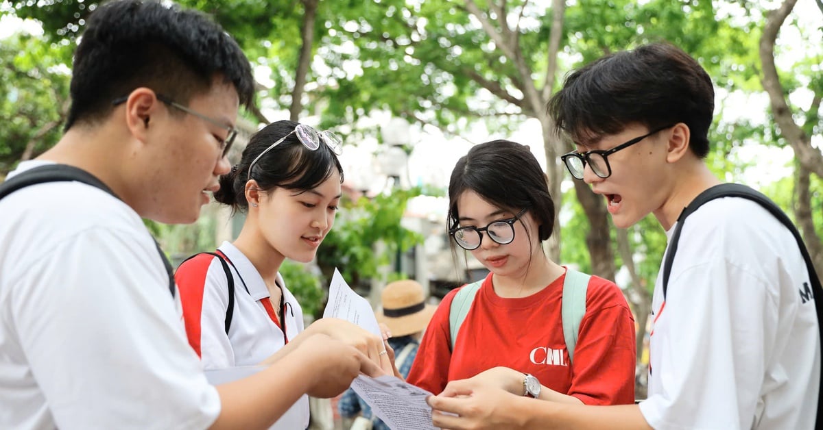 More than 9.5 points per subject to pass the journalism major at the University of Social Sciences and Humanities, Ho Chi Minh City