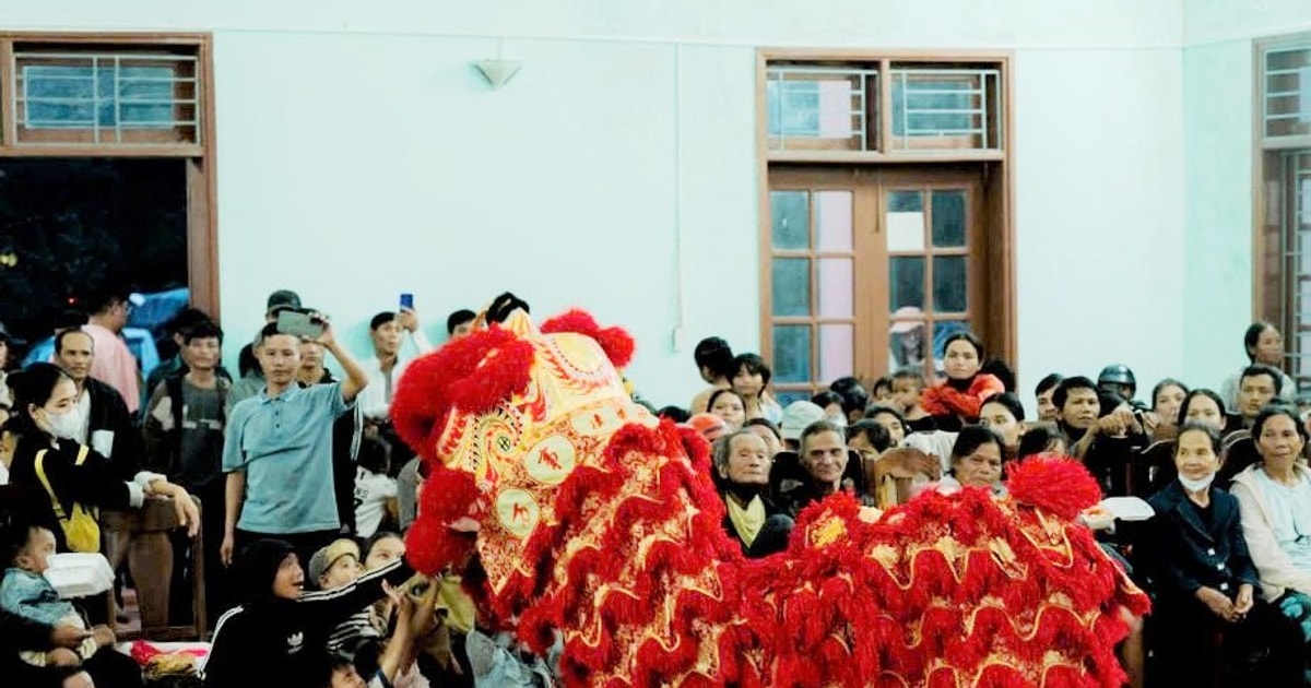 Mang Trung thu đến với thiếu nhi xã Nam Trà My