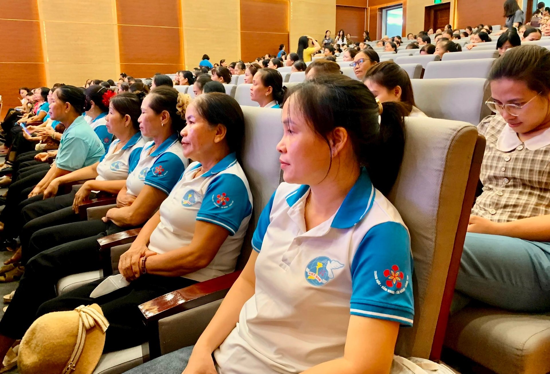 សមាជិកស្ត្រីជាង 300 នាក់ត្រូវបានបំពាក់ដោយចំណេះដឹងសុវត្ថិភាពចំណីអាហារ