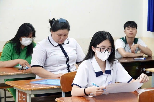 Điểm chuẩn Trường ĐH Y khoa Phạm Ngọc Thạch năm 2025 - Ảnh 1.