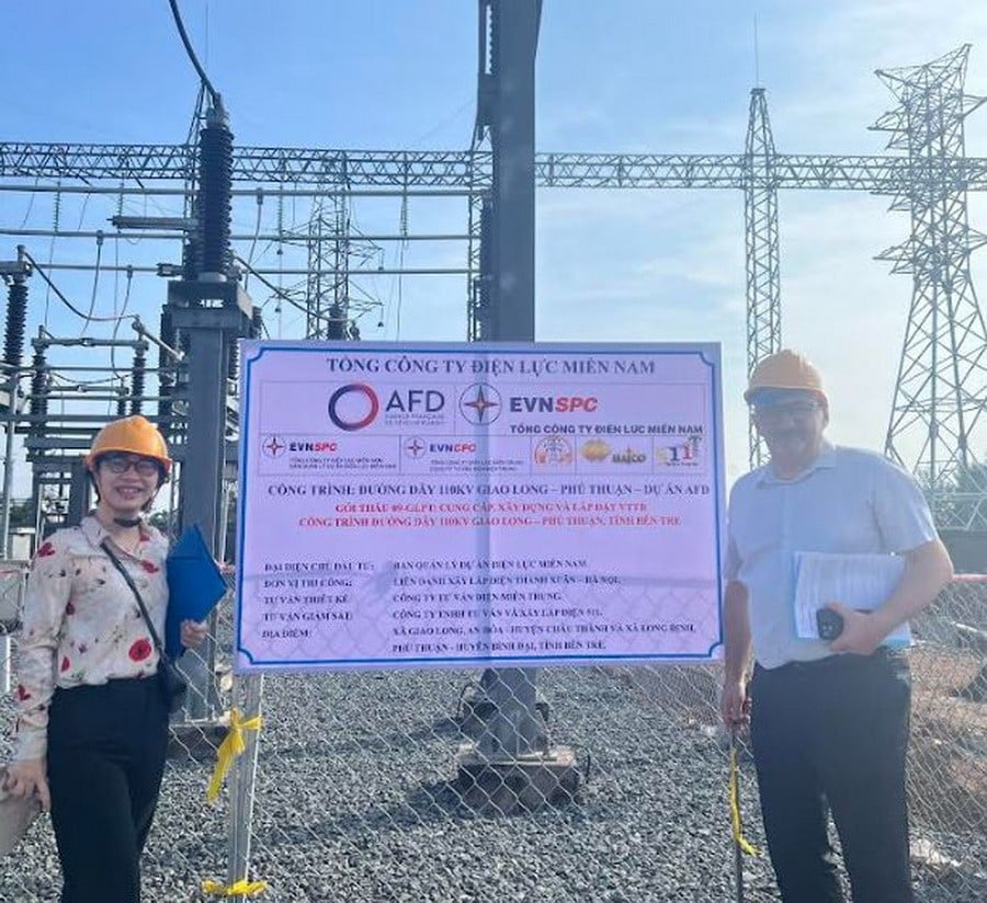 นายฮิวโก ปิแอร์เรล ณ สถานที่ก่อสร้างโครงการความร่วมมือระหว่าง AFD และ EVN (ภาพ: จัดทำโดย AFD)