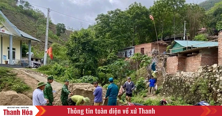 Youth support building houses for poor households and policy families
