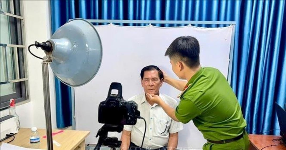 Đặc khu Phú Quý cơ bản hoàn thành đổi thẻ đảng viên