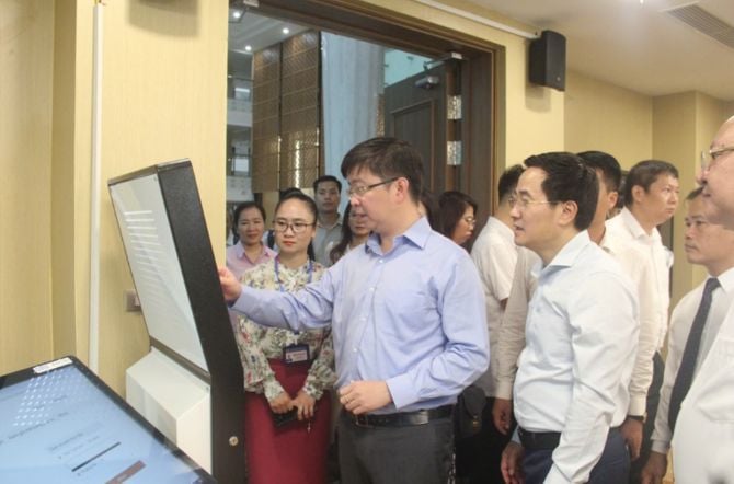 Bộ KH&CN đánh giá hoạt động của Trung tâm phục vụ hành chính công Hà Nội