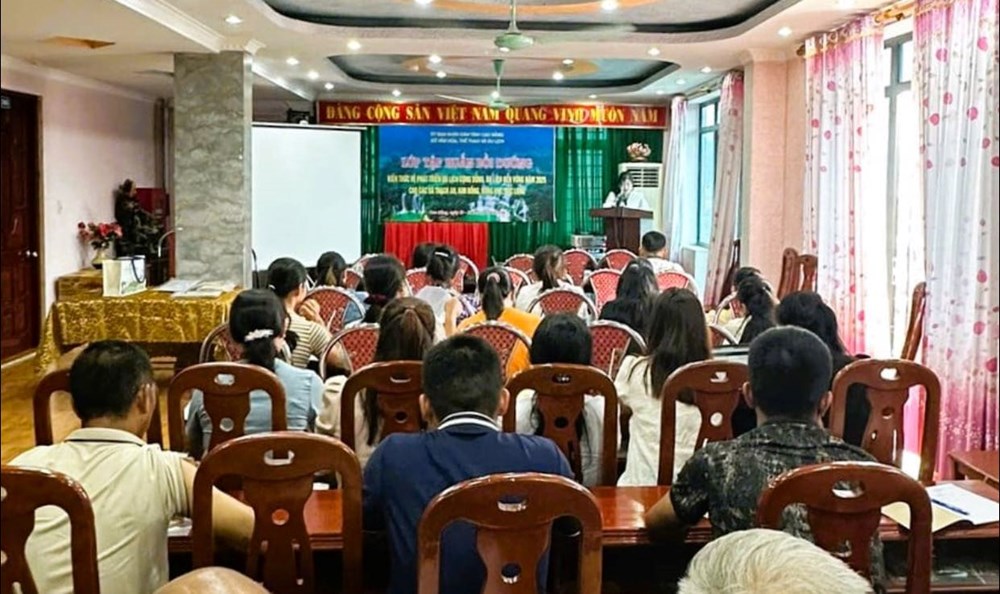 Cao Bằng: Nâng cao kỹ năng, kiến thức phát triển du lịch cộng đồng bền vững - Ảnh 1.