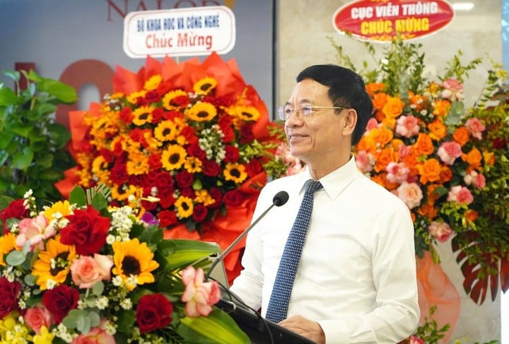 Bộ KH&CN gặp mặt cán bộ hưu trí khu vực miền Trung - Tây Nguyên: Từ truyền thống vẻ vang đến sứ mệnh mới - Ảnh 5.