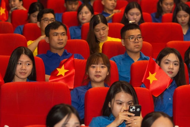 Cựu binh trận thành cổ: 'Mưa đò làm tôi nhớ đồng đội và ký ức xưa'- Ảnh 3.