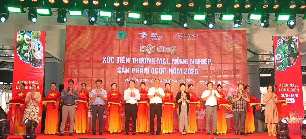 Gần 1.000 sản phẩm của 17 tỉnh, thành tham gia Hội chợ xúc tiến thương mại nông nghiệp, sản phẩm OCOP