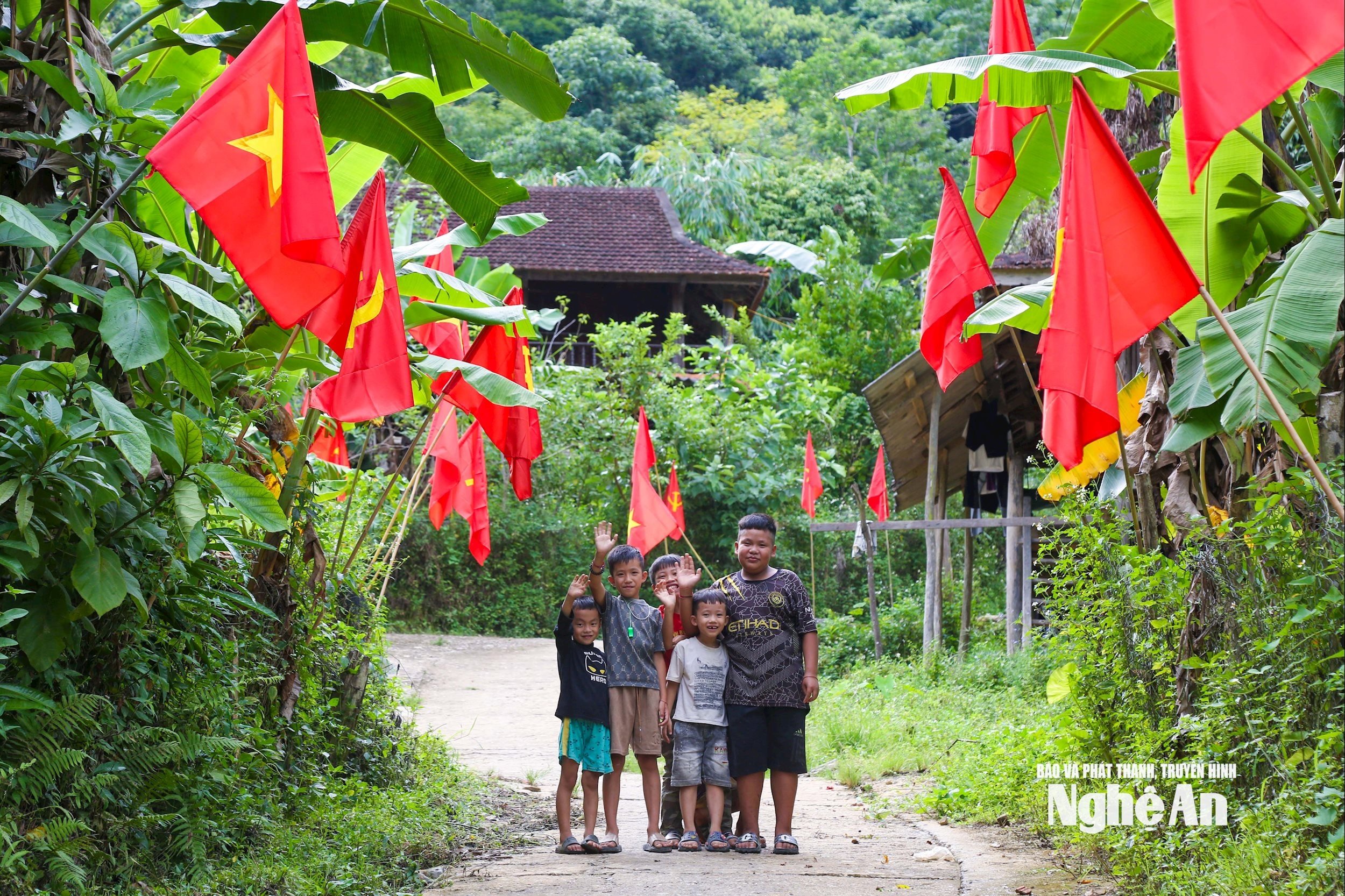 Photos d'enfants dans les zones inondées (17)