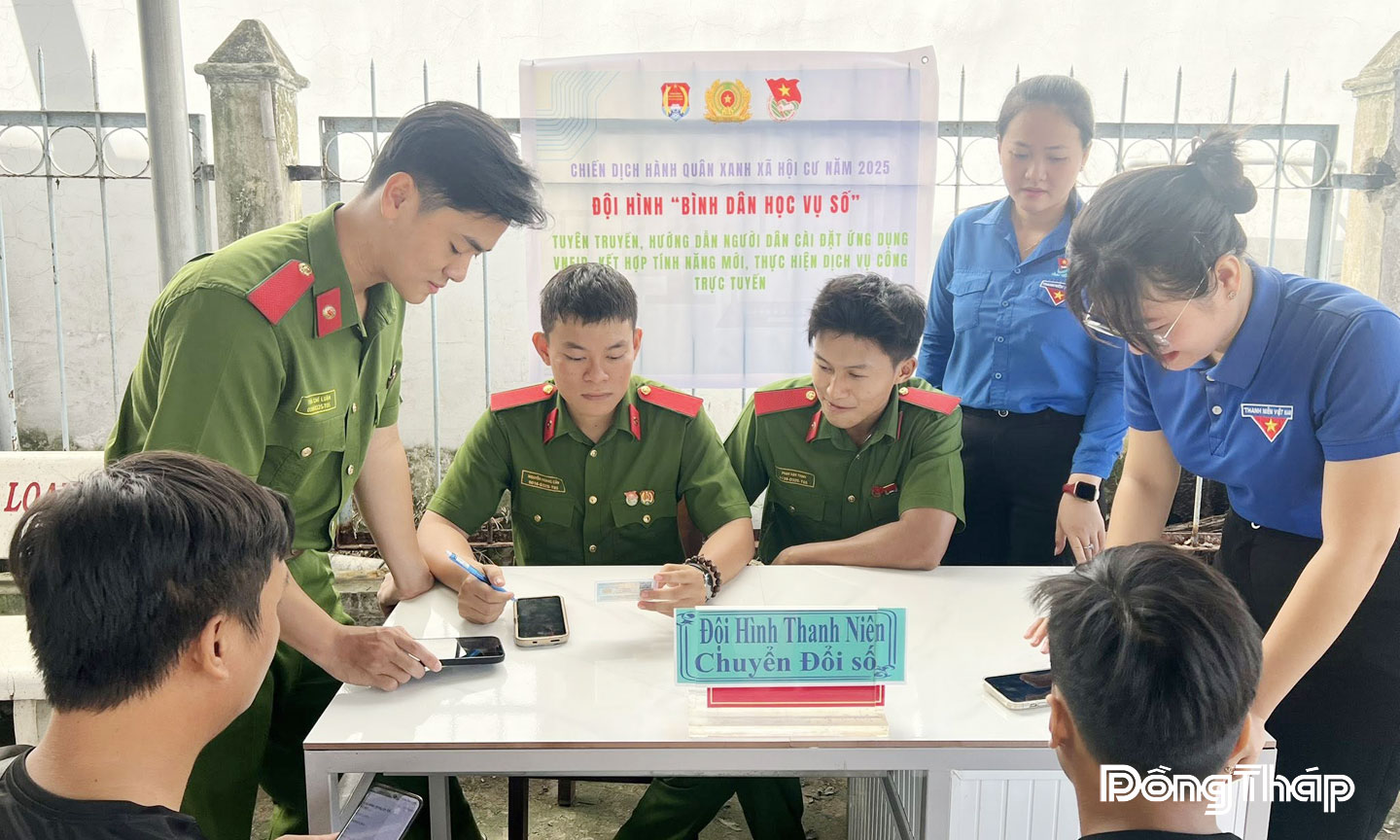 Phong trào "Bình dân học vụ số": Giúp người dân dễ dàng tiếp cận công nghệ số