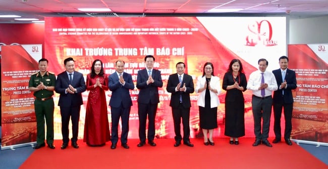 Triển lãm thành tựu Đất nước: Sống lại những khoảnh khắc lịch sử, hiểu sâu hơn về giá trị của độc lập tự do, khát vọng và ý chí của Việt Nam - Ảnh 3.