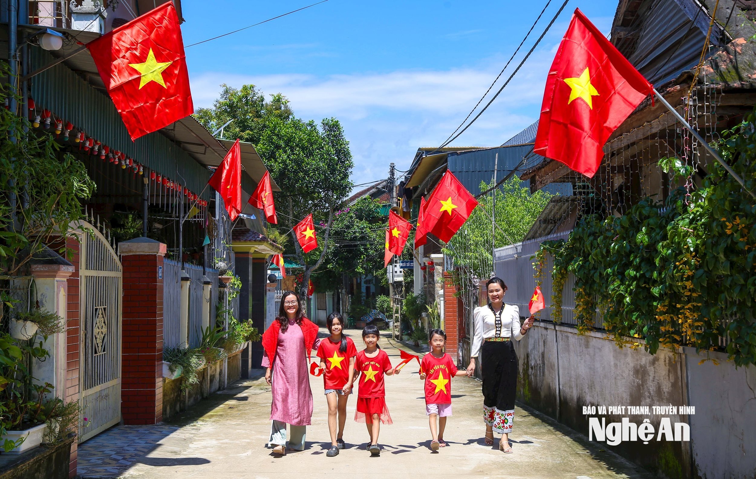 Photos d'enfants dans les zones inondées (4)