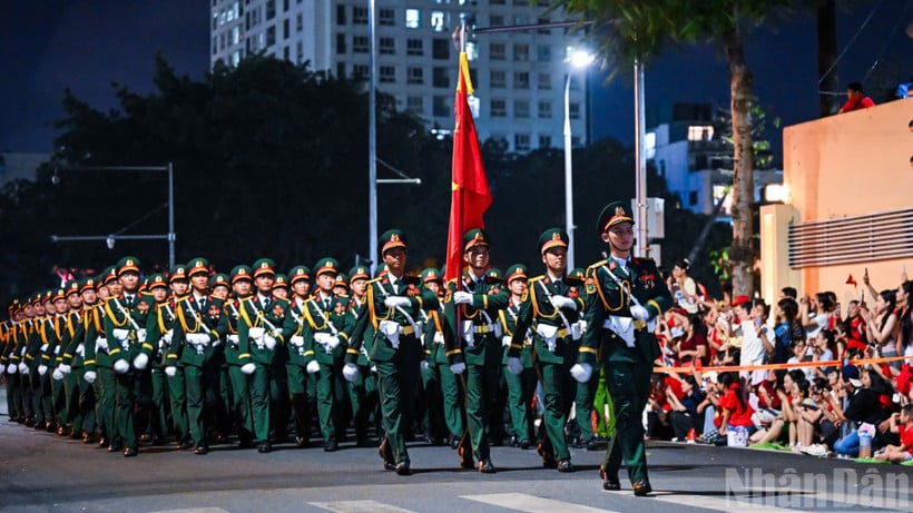 Khối sĩ quan Hậu cần trong tổng hợp luyện diễu binh, diễu hành chuẩn bị cho Lễ kỷ niệm 80 năm Cách mạng Tháng Tám và Quốc khánh 2/9. (Ảnh minh họa)