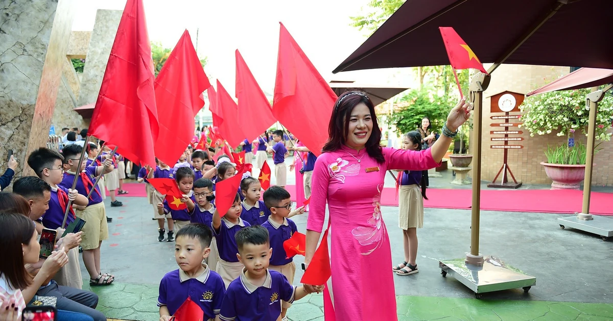 Học sinh TPHCM không đến trường trước 7 giờ sáng trong ngày khai giảng