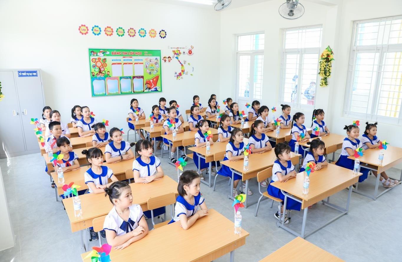 The school is fully equipped with modern facilities for teaching and learning.jpg
