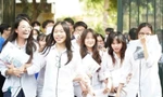 最初の2つの医学部が入学試験の点数を発表しました。