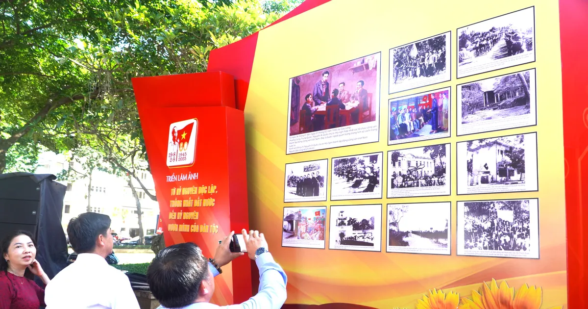 Khai mạc triển lãm ảnh: “Từ kỷ nguyên độc lập, thống nhất đất nước đến kỷ nguyên vươn mình của dân tộc”