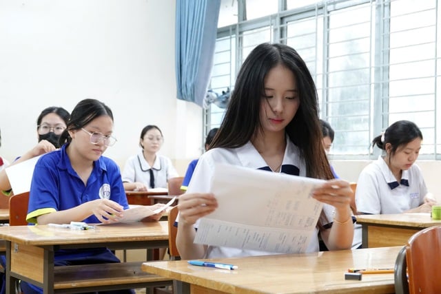 Trường ĐH Công nghệ thông tin TP.HCM: Điểm chuẩn có ngành gần mức tuyệt đối - Ảnh 1.