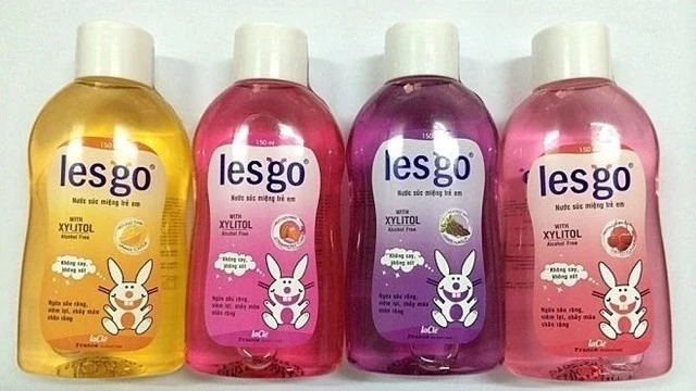Retirada del enjuague bucal infantil Lesgo de Ellie JSC por incumplimiento de la normativa de declaración de ingredientes