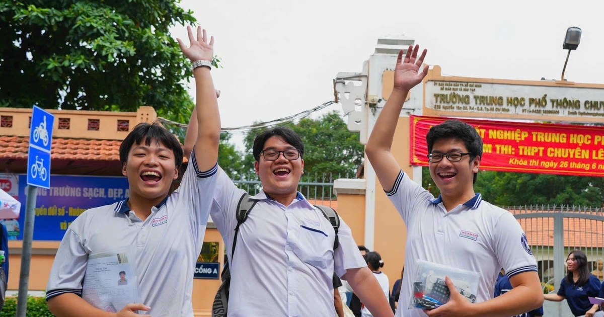 Khởi đầu năm học mới trong không khí lịch sử