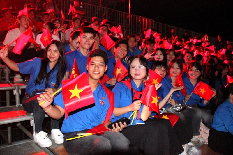 គំនួសពណ៌នៃកម្មវិធីនយោបាយ និងសិល្បៈ 