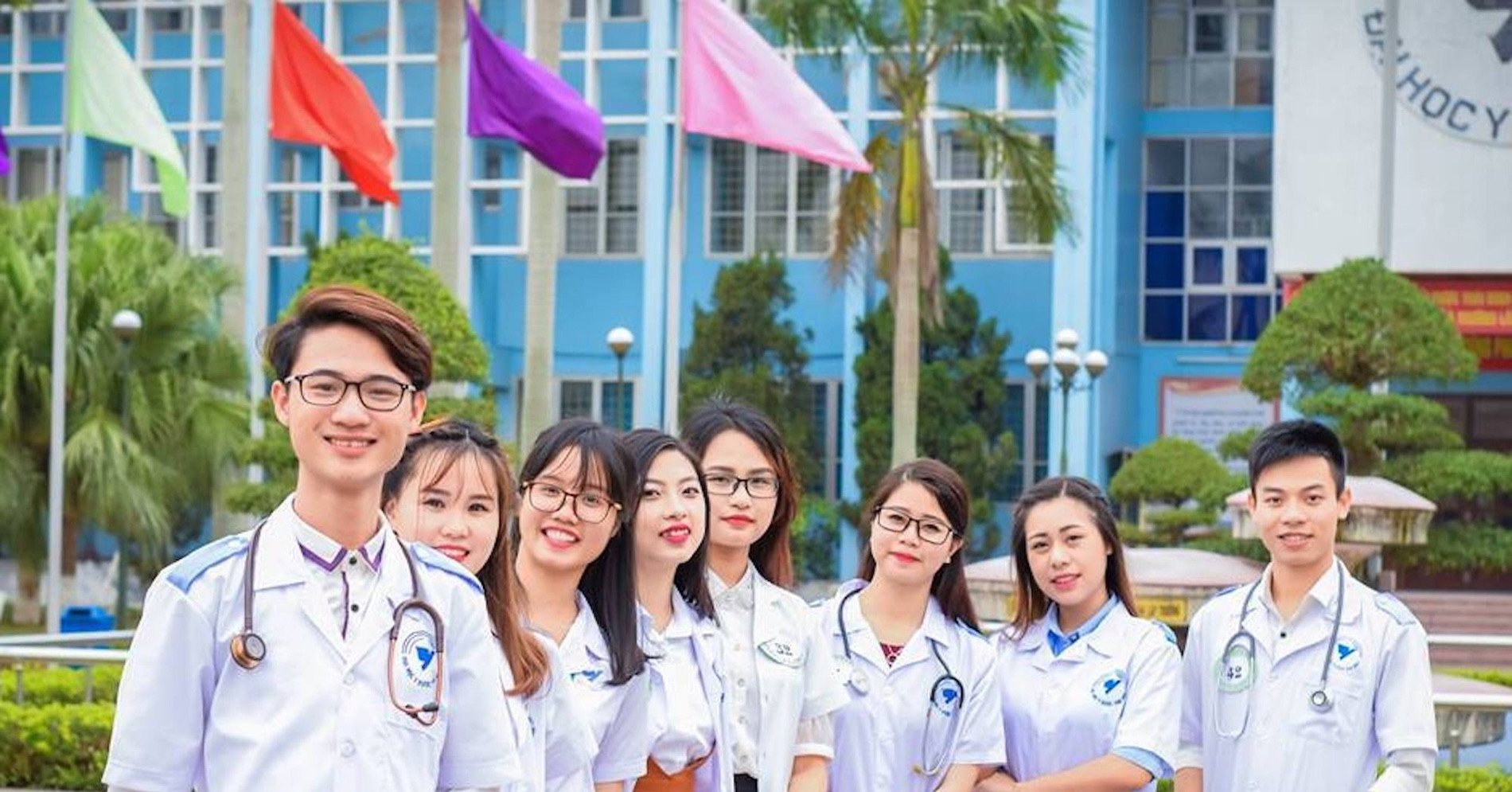 คะแนนการรับเข้าศึกษาต่อมหาวิทยาลัยแพทยศาสตร์และเภสัชศาสตร์ไทบินห์ ปี 2568