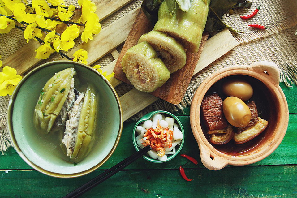 ម្ហូប​ឆ្ងាញ់​មួយ​ណា​គួរ​ញ៉ាំ​ពេល​ធ្វើ​ដំណើរ​ទៅ​ខាង​ត្បូង​ដើម្បី​អបអរ​បុណ្យ​តេត​ប្រពៃណី? Nostalgic Southern Tet ចាន