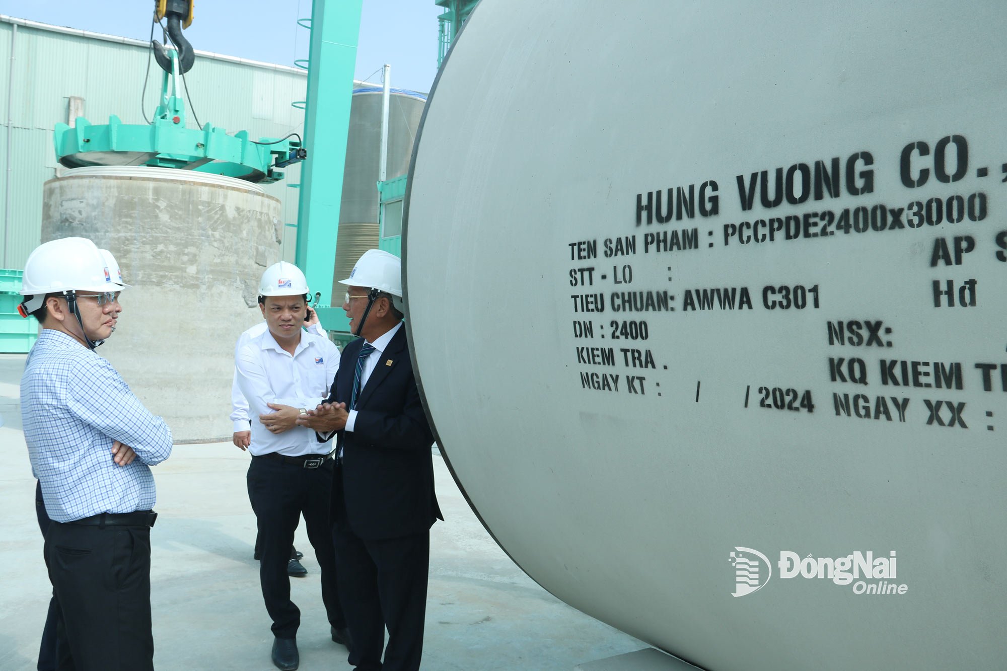 Đa dạng hóa sản phẩm phục vụ khách hàng