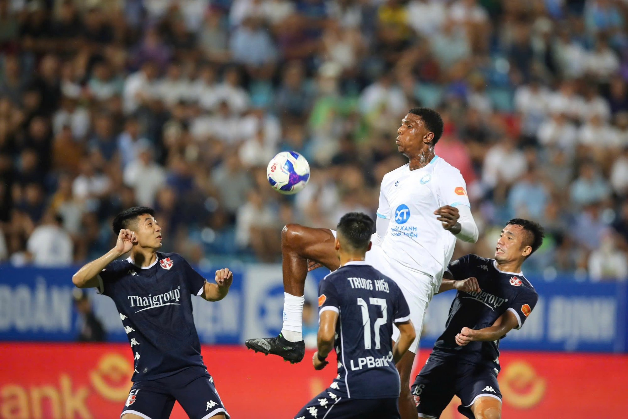Vòng 2 V-League: Thời cơ của CLB Nam Định, HAGL khó thoát vị trí đáy bảng?- Ảnh 2.