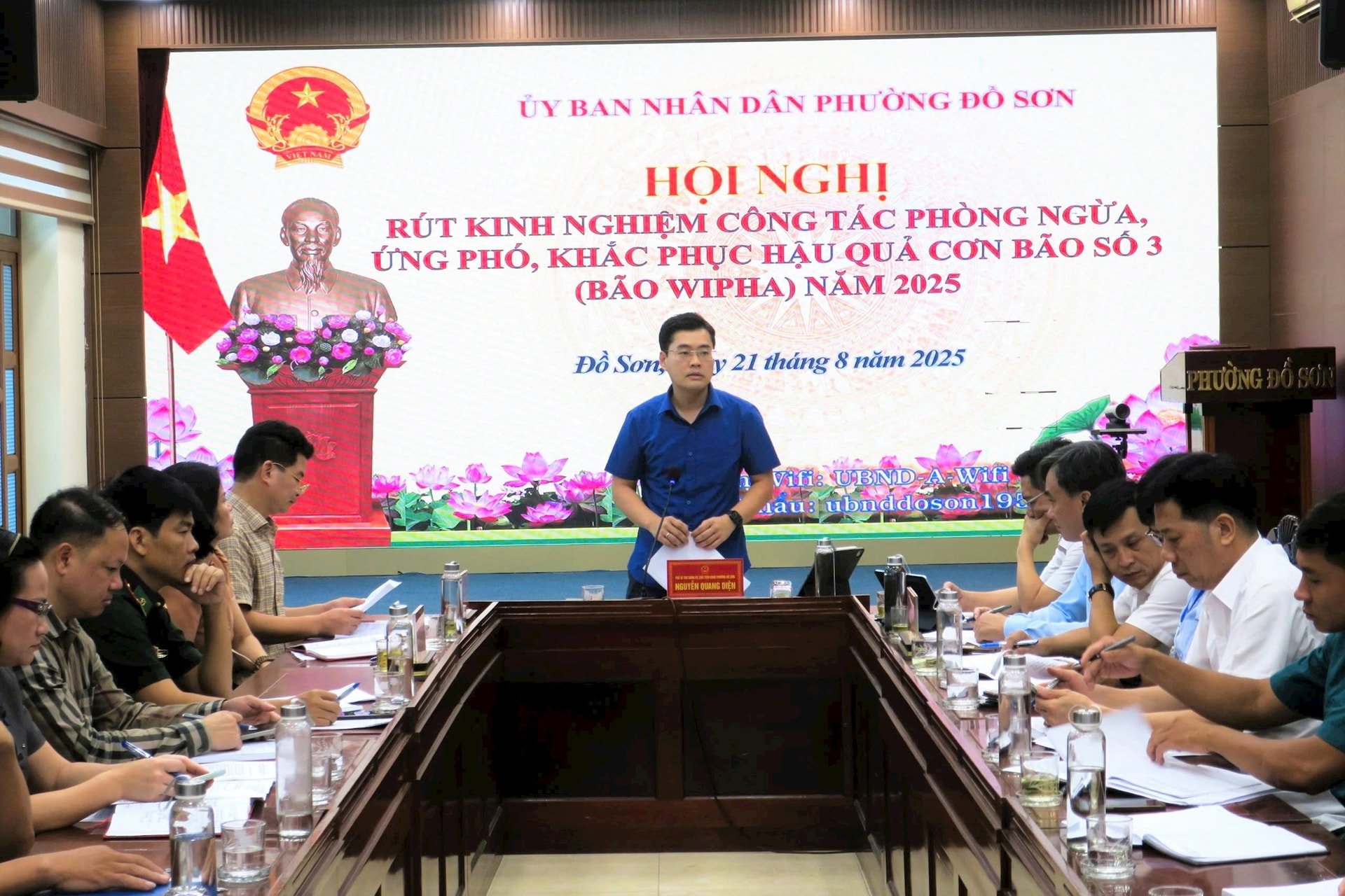 Do Son Ward proactively builds disaster response scenarios during the rainy and stormy season