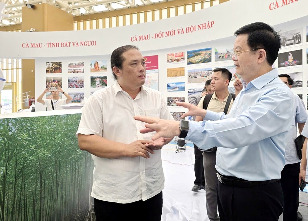 Stellvertretende Premierministerin Mai Van Chinh: Schaffen Sie die besten Bedingungen für den Besuch der National Achievements Exhibition – Foto 8