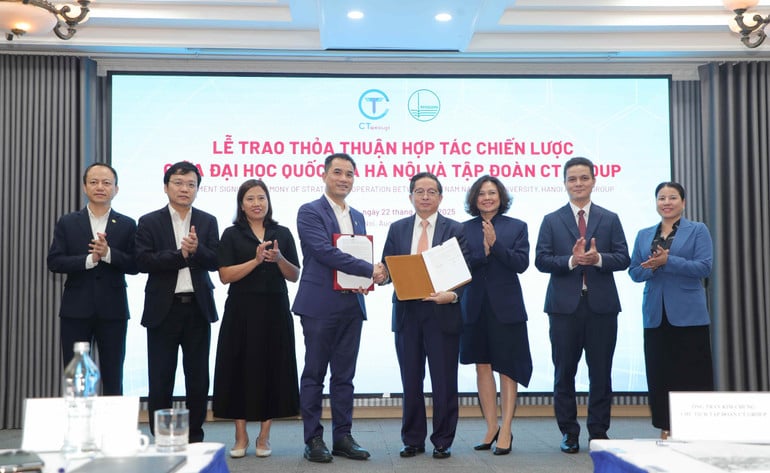 vnu-hoi-thao-ve-san-xuat-chip-tai-viet-nam-4.jpg