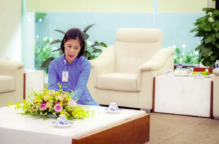 ទំព័រ 28: នៅពីក្រោយឆាកនៃការហោះហើរយន្តហោះឯកជន -0