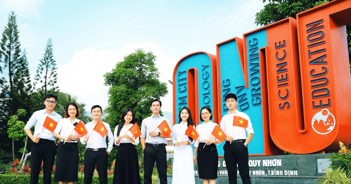 คะแนนมาตรฐานสูงสุดของมหาวิทยาลัย Quy Nhon คือ 27.21