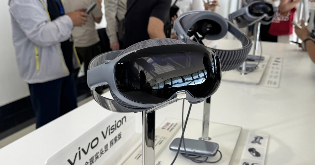 Cận cảnh kính vivo Vision Discovery Edition: đối thủ của Apple Vision Pro