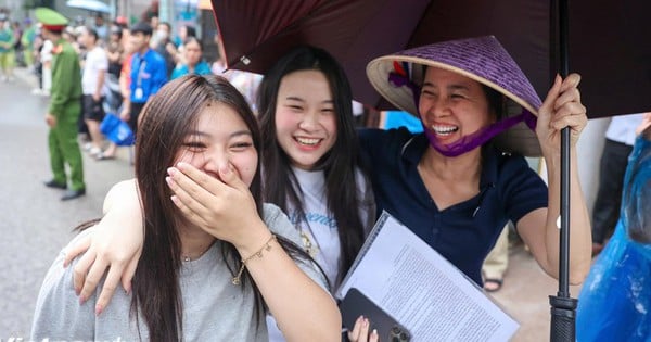 មុខជំនាញជាច្រើនលេចឡើងជាមួយនឹងពិន្ទុគោល "ពិដាន" 30 ពិន្ទុ។