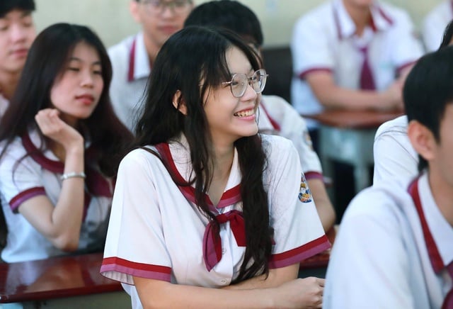 Cứ 100 người được hỏi thì 60 người muốn '7 giờ 30 học sinh vào học' - Ảnh 1.