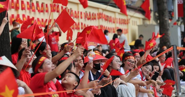 Chuẩn bị chi tiết, gợi ý các tuyến phố xem Tổng hợp luyện diễu binh, diễu hành lần A80 lần 2