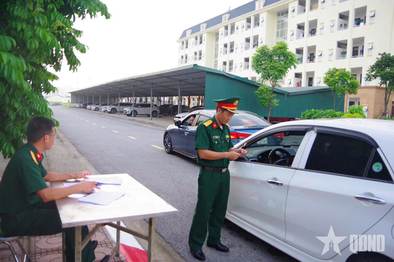 Commandement de la défense de la région 4 - Hap Linh : Construire une culture de la circulation régulière et disciplinée