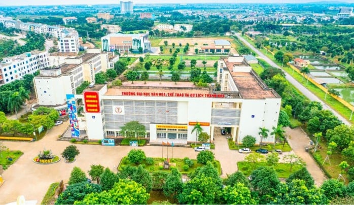 Choáng với điểm chuẩn vào ngành Sư phạm trường Đại học Hồng Đức- Ảnh 3.