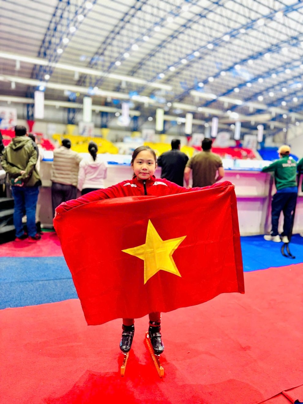 Vận động viên nhí Việt Nam tỏa sáng ở giải trượt băng tốc độ châu Á 2025 - 1
