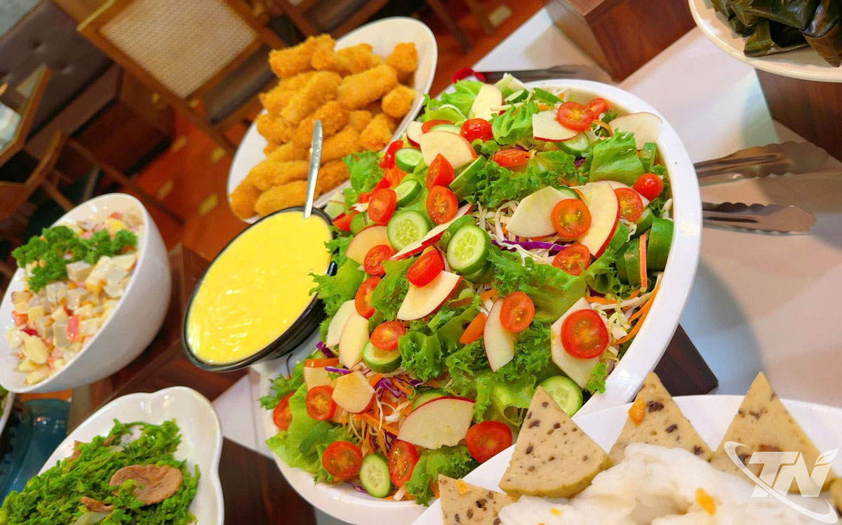 Nowadays, vegetarian dishes are often prepared quite elaborately and attractively.