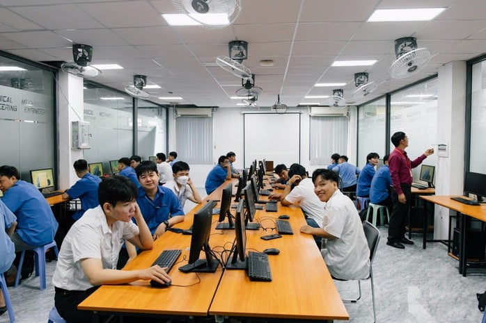 Trường ĐH Công nghiệp TP HCM có 4 ngành lấy trên 26 điểm - Ảnh 1.