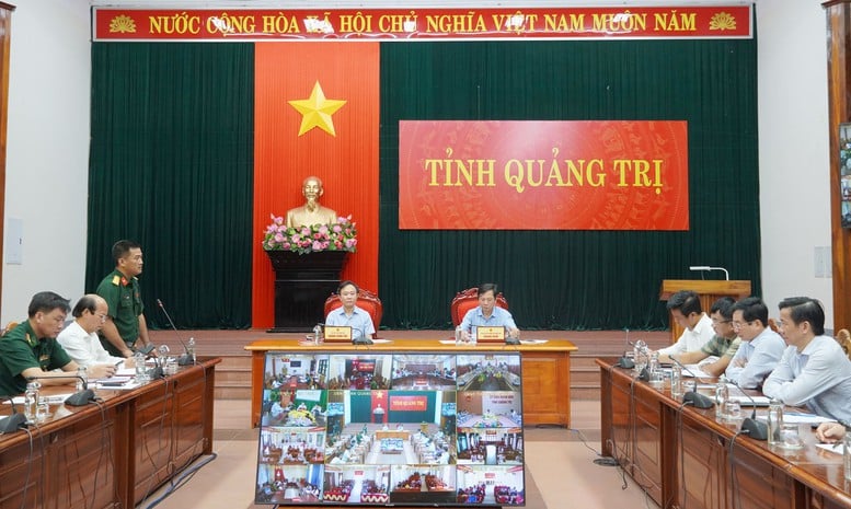 Các địa phương miền Trung khẩn trương ứng phó bão số 5- Ảnh 1.